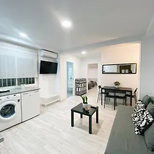 nice-apartment-in-the-center-of-mlaga.es-andalucia.com/
